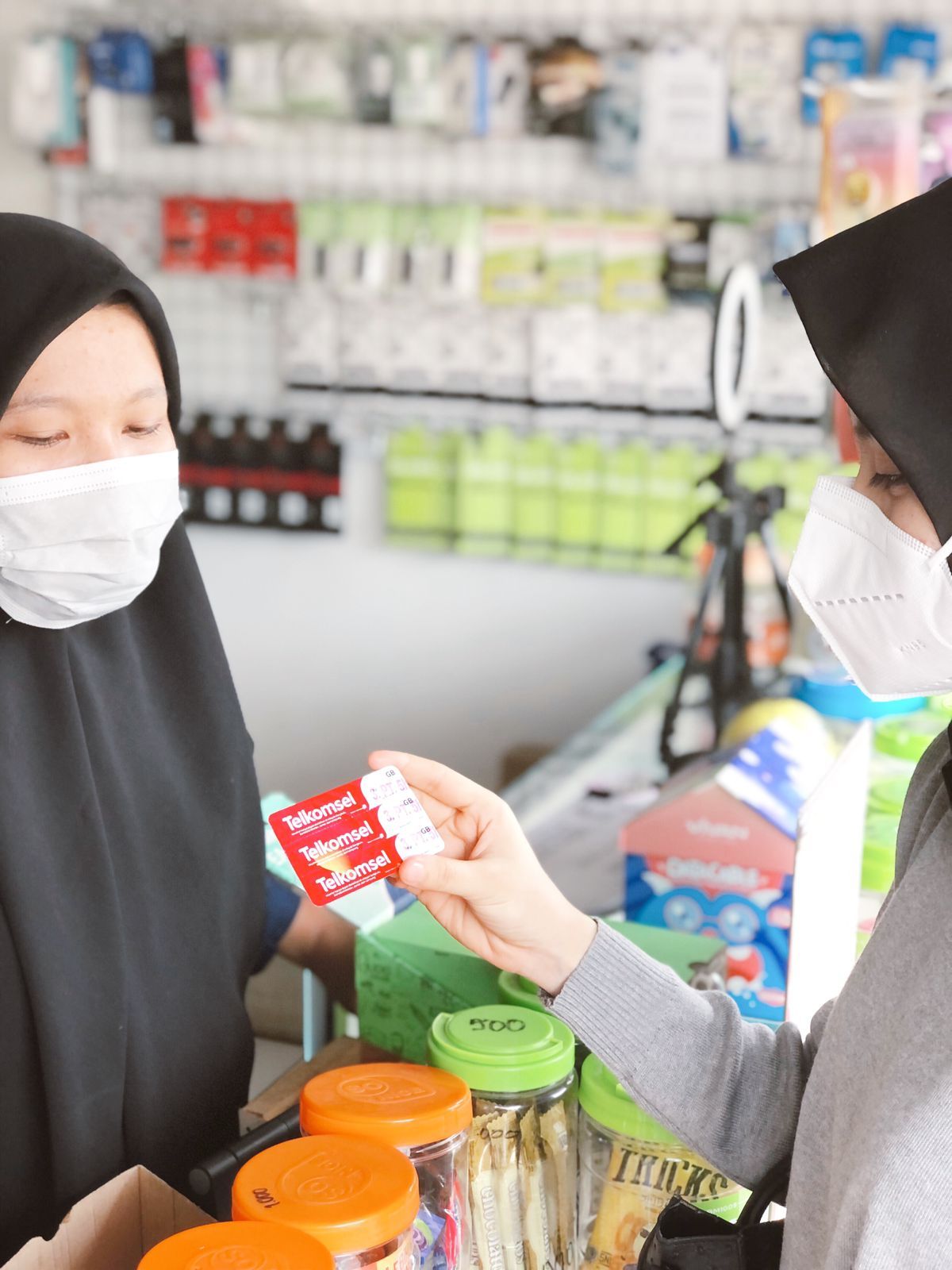 Telkomsel hadirkan pilihan voucher andalan untuk Internet. 